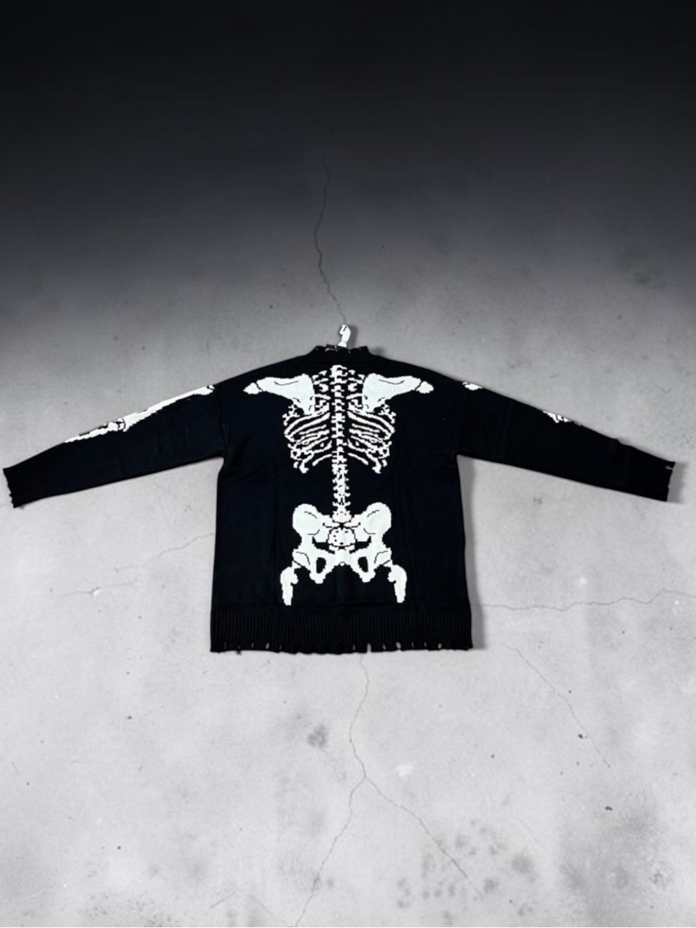 NWT DOLLS KILL WIDOW OVERSIZED DISTRESSED SKELETON BONES KNIT SWEATER — LARGE